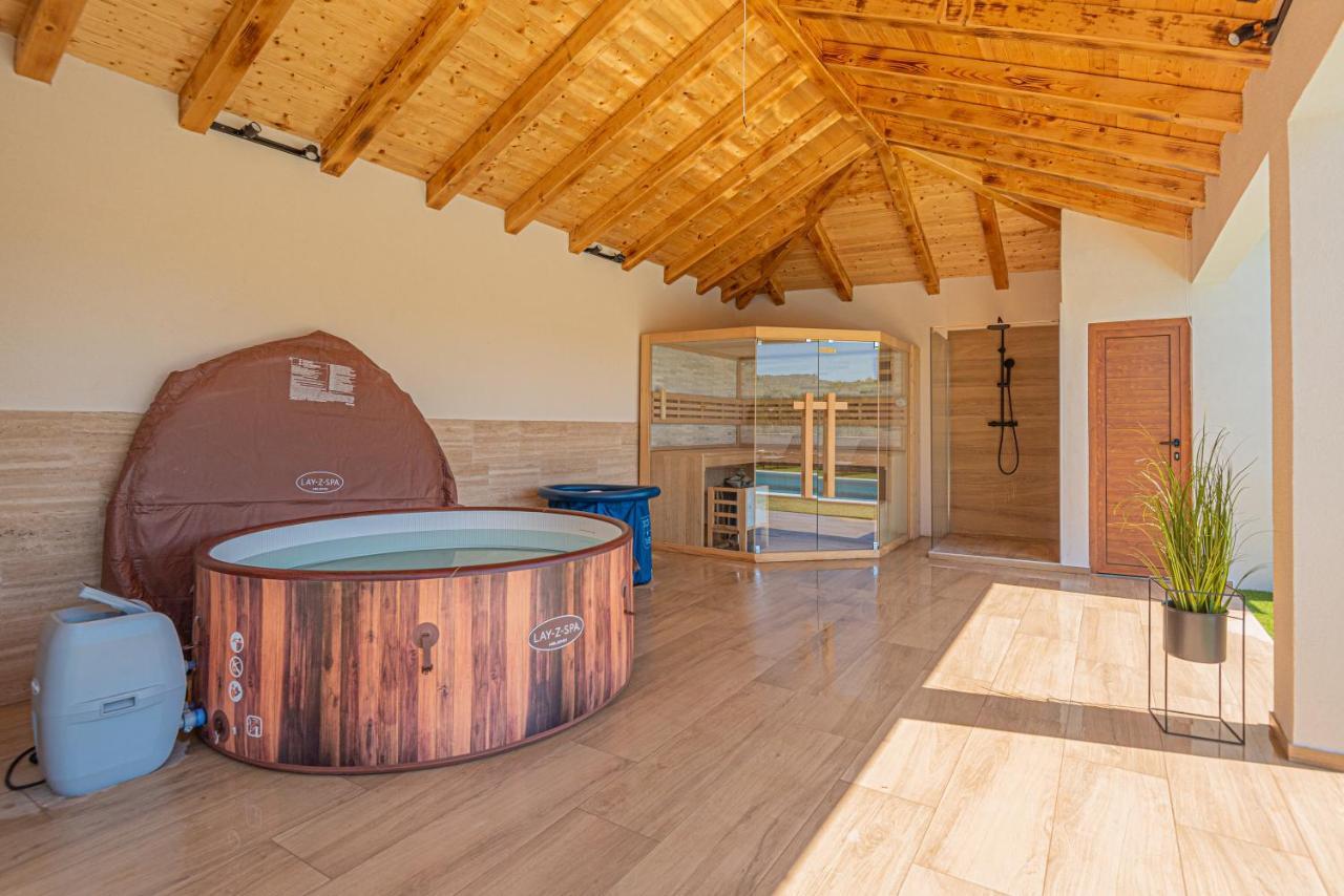 Вілла Casa Del Sol Dubrava  Екстер'єр фото